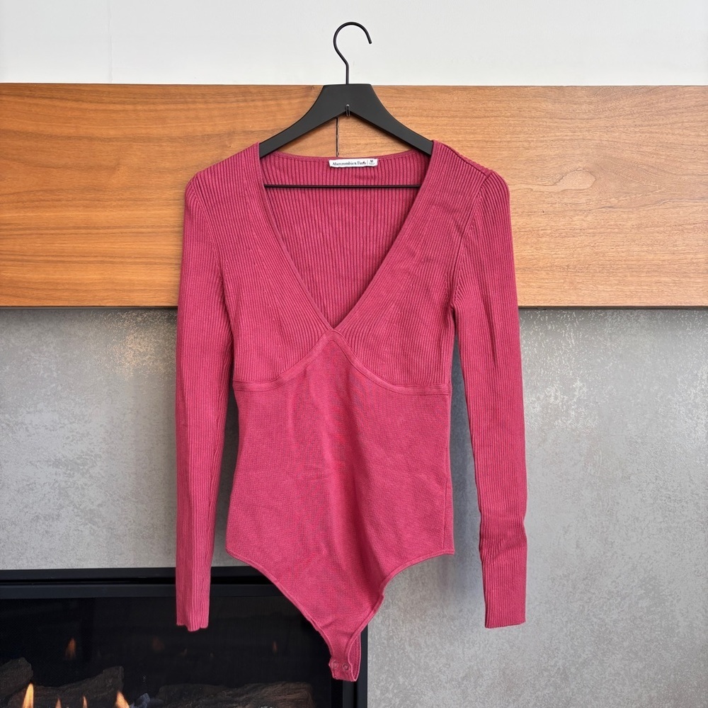 NWOT Abercrombie & Fitch Long Sleeve Bodysuit,‎ Size M